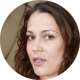 t24-wesley-flores-circle Traci Pratt - Yoga Instructor